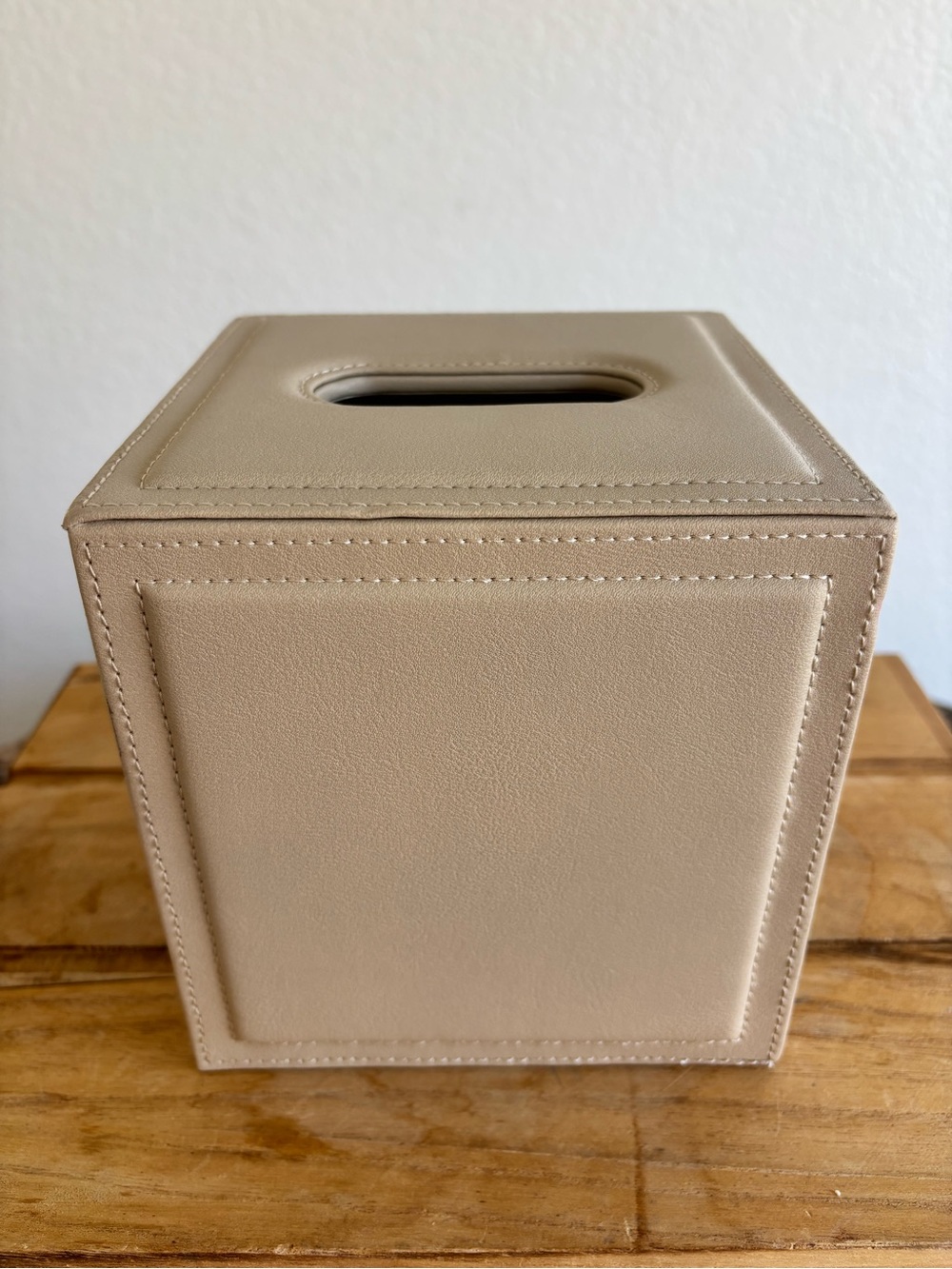 Vlando Faux Leather Tissue Box Cover Square Cream Beige Holder Cube Vanity Decor